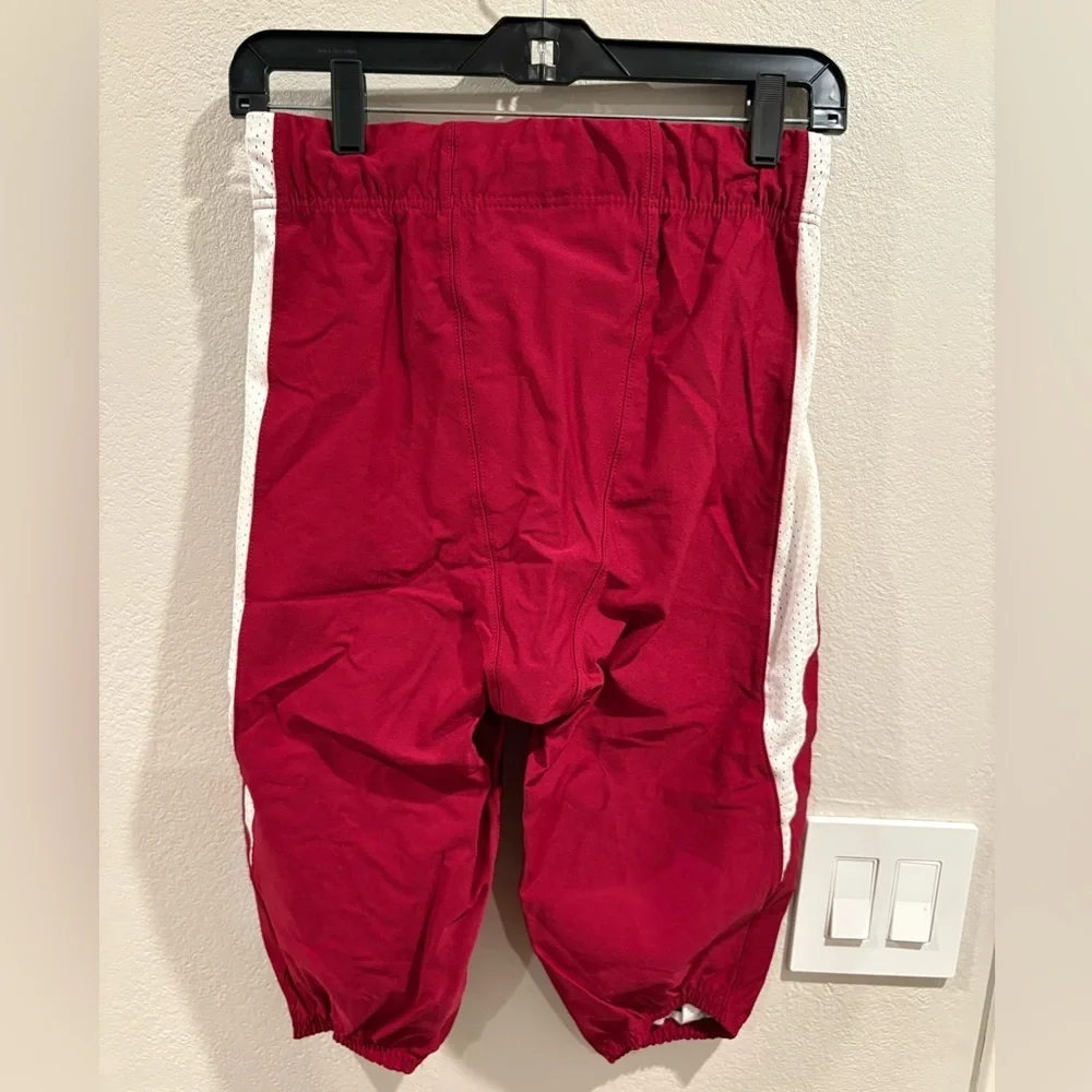 Adidas Woven Football Pants Burgundy/White GG7406 Men’s Size Medium NWT $90
